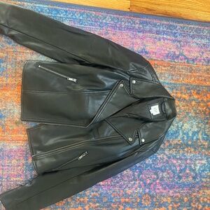 Barely warn Leather "Like polyester GAP Moto jacket